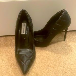Black Steve Madden Pumps
